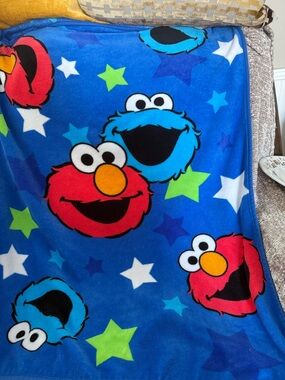 Sesame Street Elmo Cookie Monster Blue Blanket 30x45